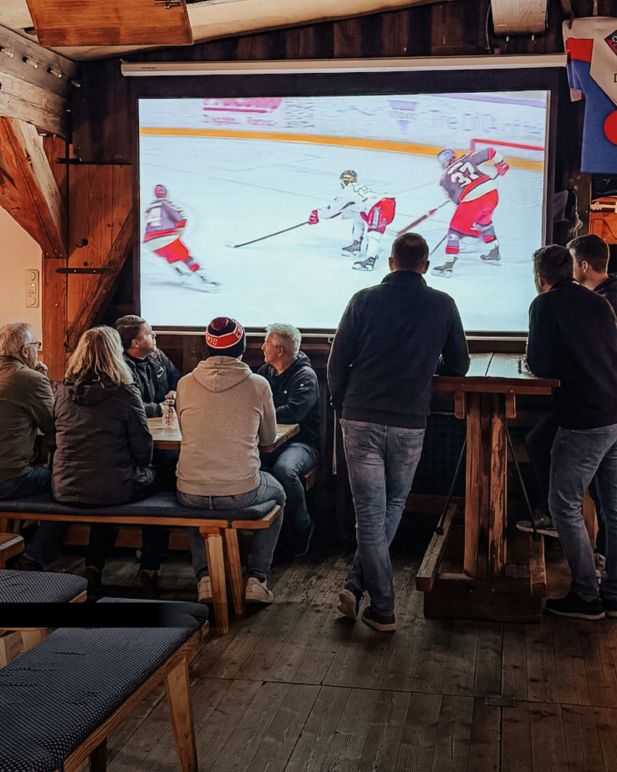 Ab dem 18.09.: Jedes Auswärtsspiel live beim Public Viewing in der Hockeyhütte!